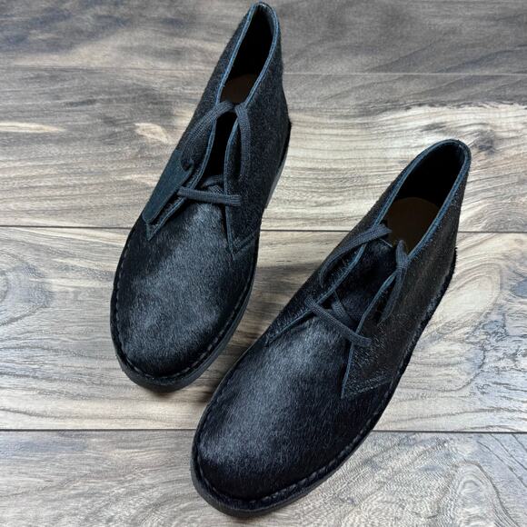 NIB Clarks Desert Boots 2 7M Black Leather Calf Hair Chukka Boots Booties - Picture 2 of 12